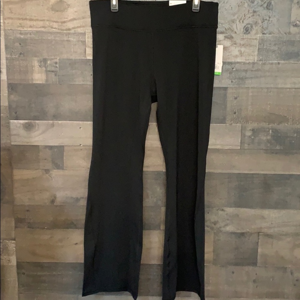 NWT Gaian Black Yoga Pants